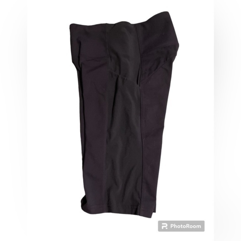 Athleta‎ Ultimate Stash Pocket Short, BLACK SIZE  XS - Picture 3 of 6